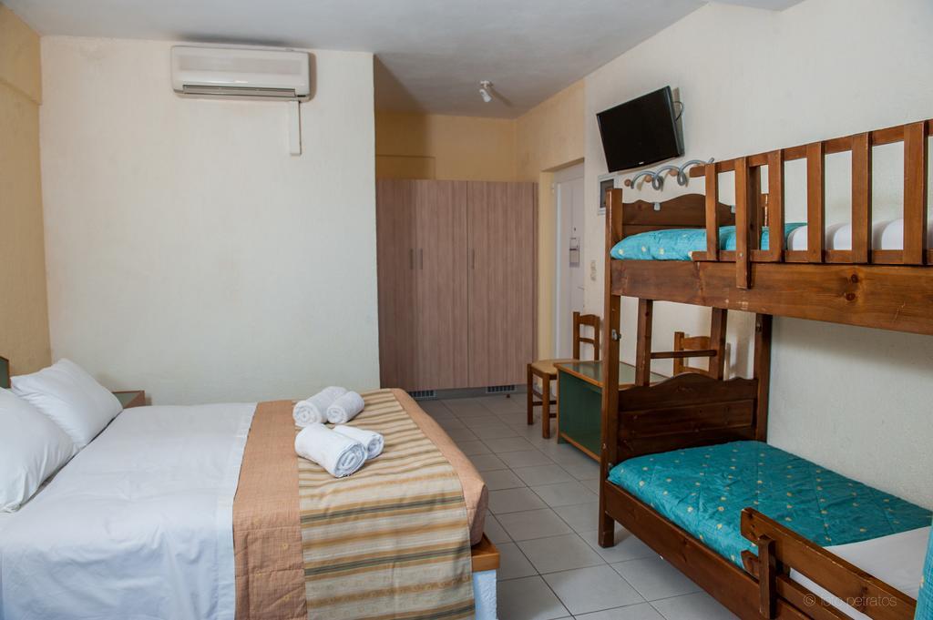 Porto Skala Village Hotel Стая снимка