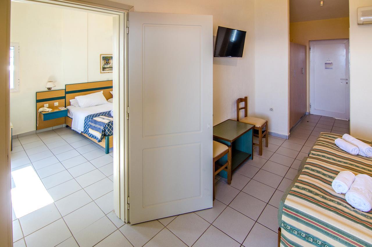 Porto Skala Village Hotel Екстериор снимка